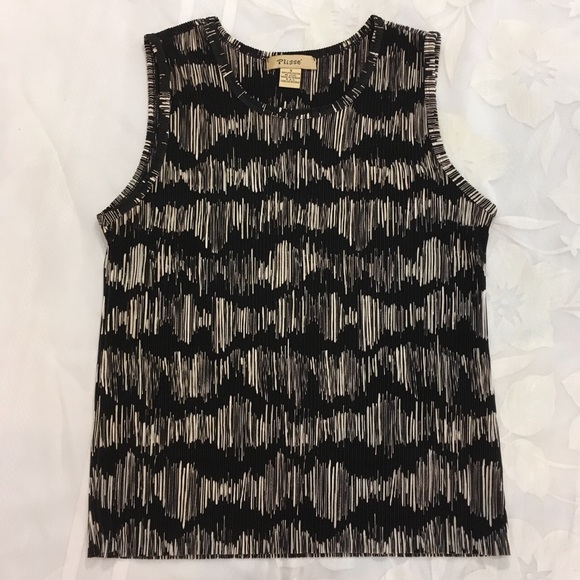 Vintage Tops - Vintage 90’s Plissé Black And Cream Sleeveless Top